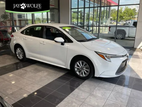 White 2024 Toyota Corolla Hybrid LE for sale in Kansas City, MO