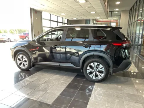 More photos of 2023 Nissan Rogue SV at Jay Wolfe Toyota, MO