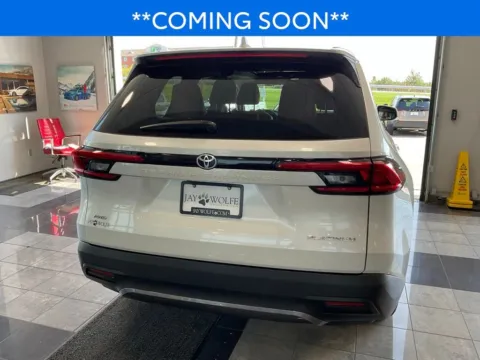 More photos of 2024 Toyota Grand Highlander Platinum at Jay Wolfe Toyota, MO