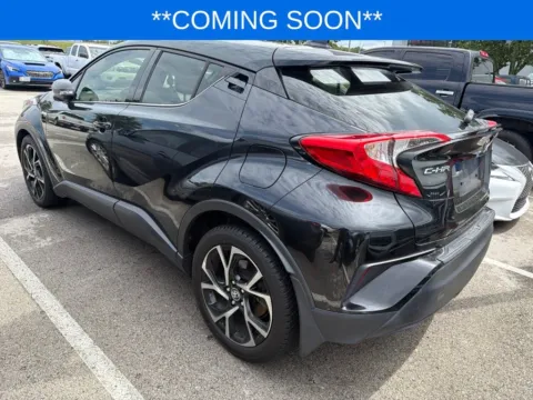 More photos of 2019 Toyota C-HR Limited at Jay Wolfe Toyota, MO