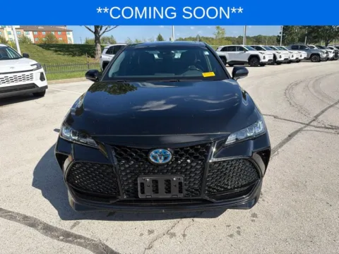 Photos of 2022 Toyota Avalon Hybrid XSE for sale in Kansas City, MO at Jay Wolfe Toyota
