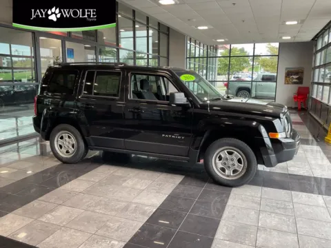 Black 2016 Jeep Patriot Sport for sale in Kansas City, MO