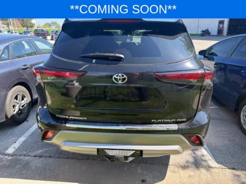 More photos of 2024 Toyota Highlander Platinum at Jay Wolfe Toyota, MO