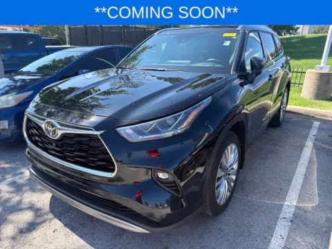 Black 2024 Toyota Highlander Platinum for sale in Kansas City, MO