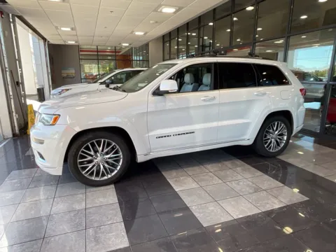 Another view of 2018 Jeep Grand Cherokee Summit for sale in Kansas City, MO at Jay Wolfe Toyota