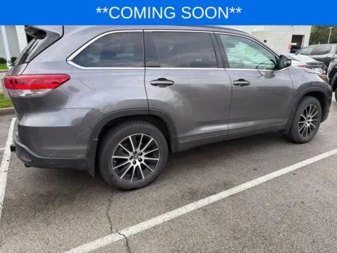 More photos of 2018 Toyota Highlander SE at Jay Wolfe Toyota, MO