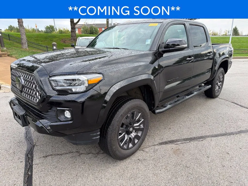 Black 2023 Toyota Tacoma Limited for sale in Kansas City, MO