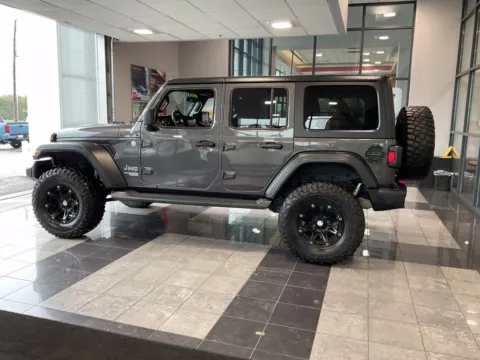 More photos of 2019 Jeep Wrangler Unlimited Sport S at Jay Wolfe Toyota, MO