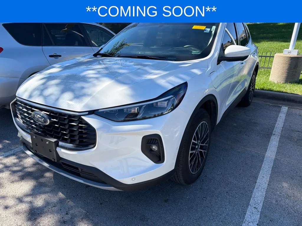 White 2024 Ford Escape Plug-In Hybrid for sale in Kansas City, MO