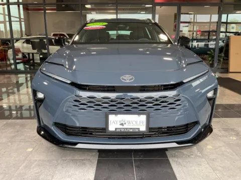 Photos of 2025 Toyota Crown Signia XLE for sale in Kansas City, MO at Jay Wolfe Toyota