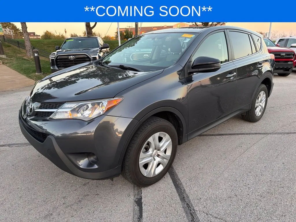 Gray 2015 Toyota RAV4 LE for sale in Kansas City, MO