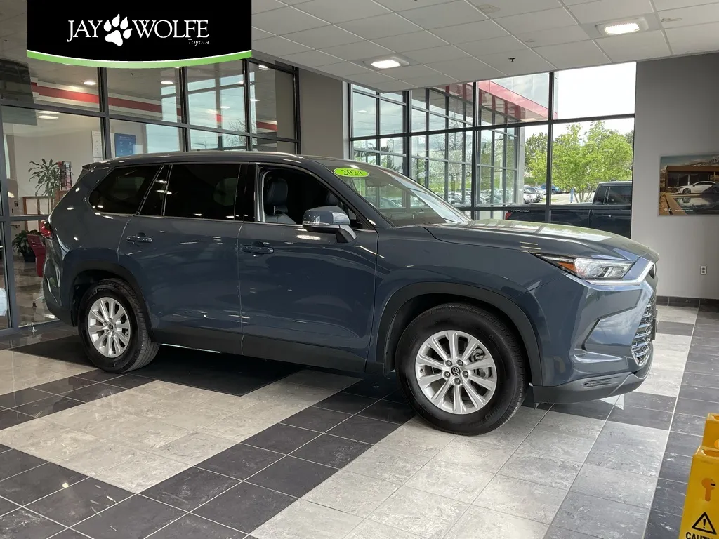 2024 Toyota Grand Highlander XLE for sale in Kansas City, MO
