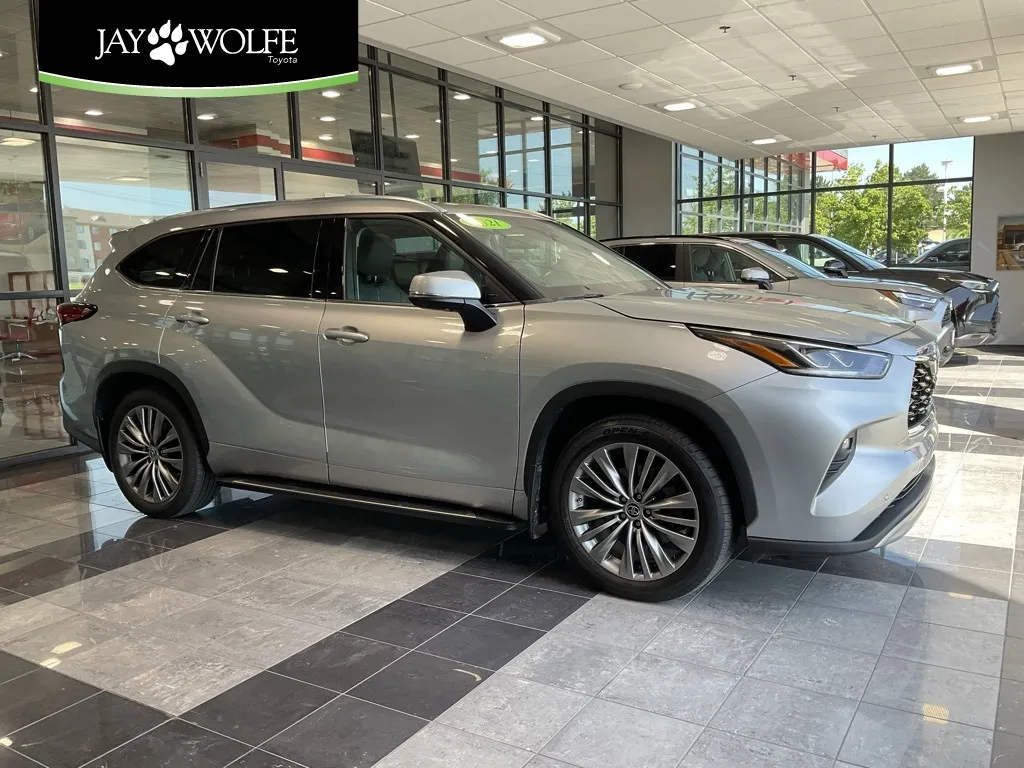 2021 Toyota Highlander Platinum for sale in Kansas City, MO
