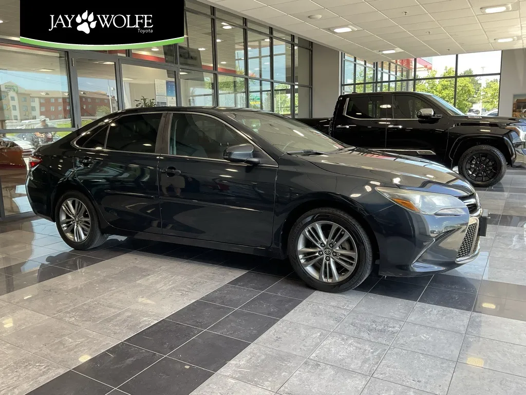 2017 Toyota Camry SE for sale in Kansas City, MO