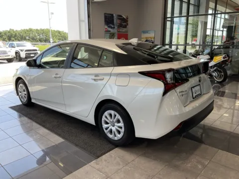 More photos of 2022 Toyota Prius LE at Jay Wolfe Toyota, MO