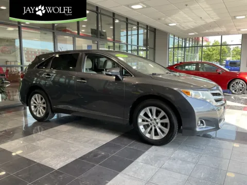 Gray 2013 Toyota Venza XLE for sale in Kansas City, MO