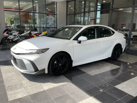 Another view of 2025 Toyota Camry SE for sale in Kansas City, MO at Jay Wolfe Toyota