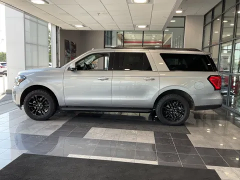 More photos of 2024 Ford Expedition Max XLT at Jay Wolfe Toyota, MO