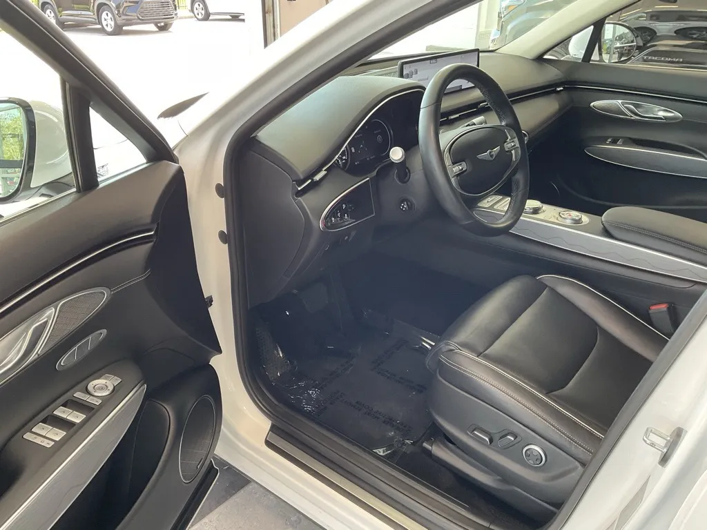2022 Genesis GV70 2.5T photo 4