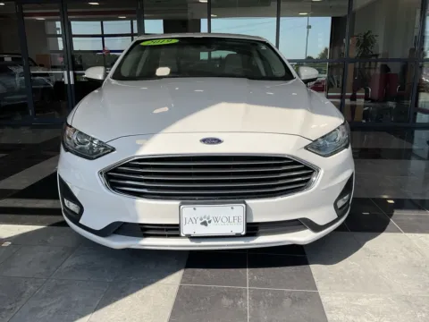 Photos of 2019 Ford Fusion SE for sale in Kansas City, MO at Jay Wolfe Toyota