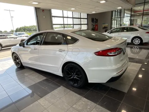 More photos of 2019 Ford Fusion SE at Jay Wolfe Toyota, MO