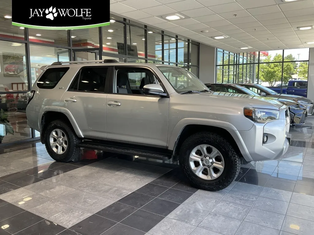 2024 Toyota 4Runner SR5