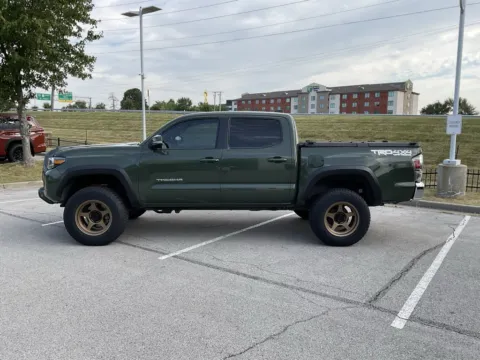 More photos of 2021 Toyota Tacoma TRD Off-Road at Jay Wolfe Toyota, MO
