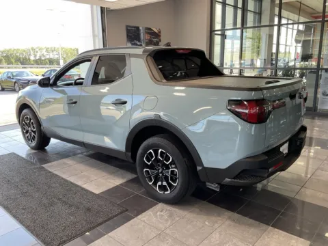 More photos of 2024 Hyundai Santa Cruz SEL at Jay Wolfe Toyota, MO