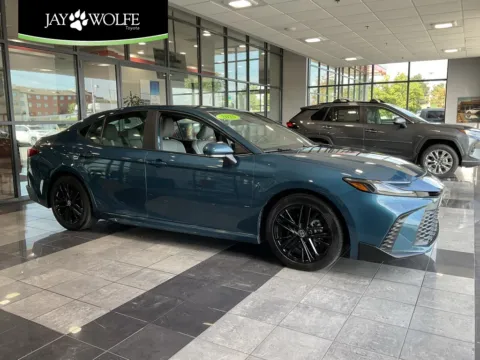 Blue 2025 Toyota Camry SE for sale in Kansas City, MO