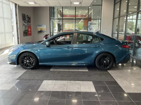 More photos of 2025 Toyota Camry SE at Jay Wolfe Toyota, MO