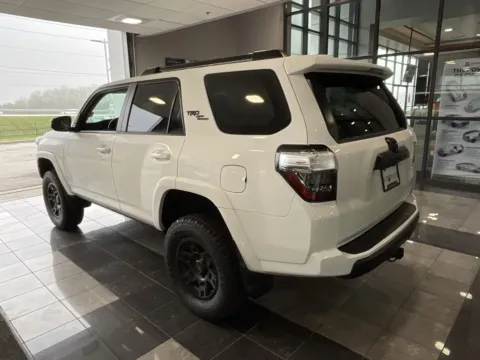 More photos of 2021 Toyota 4Runner TRD Off-Road Premium at Jay Wolfe Toyota, MO