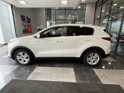 More photos of 2019 Kia Sportage LX at Jay Wolfe Toyota, MO