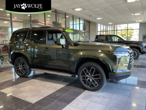 Green 2024 Lexus GX 550 Premium+ for sale in Kansas City, MO