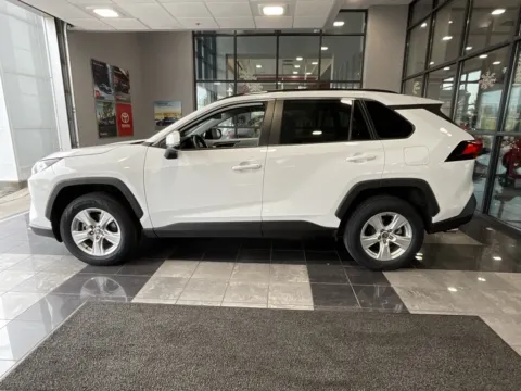 More photos of 2021 Toyota RAV4 XLE at Jay Wolfe Toyota, MO