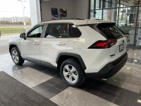 More photos of 2021 Toyota RAV4 XLE at Jay Wolfe Toyota, MO