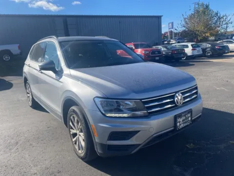 Photos of 2019 Volkswagen Tiguan SE for sale in Kansas City, MO at Jay Wolfe Acura