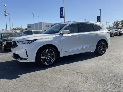 More photos of 2025 Acura MDX w/Advance Package at Jay Wolfe Acura, MO