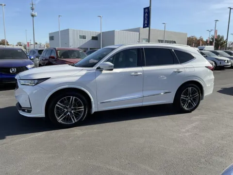 More photos of 2025 Acura MDX w/Advance Package at Jay Wolfe Acura, MO