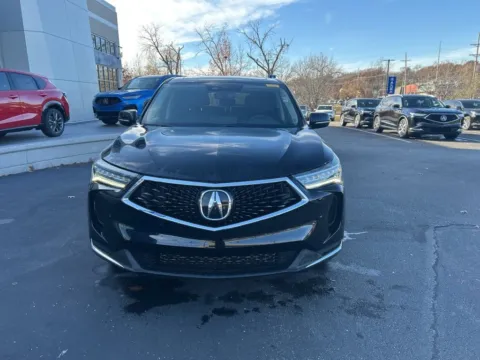 Photos of 2022 Acura RDX w/Technology Package for sale in Kansas City, MO at Jay Wolfe Acura