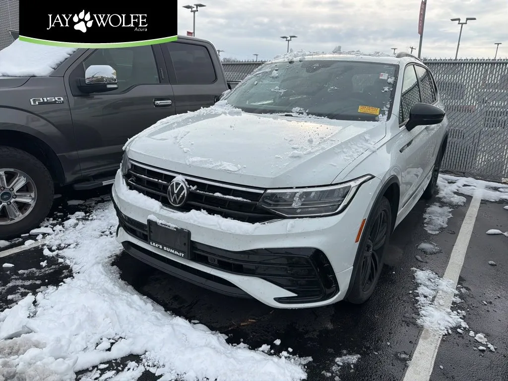 2022 Volkswagen Tiguan SE R-Line Black