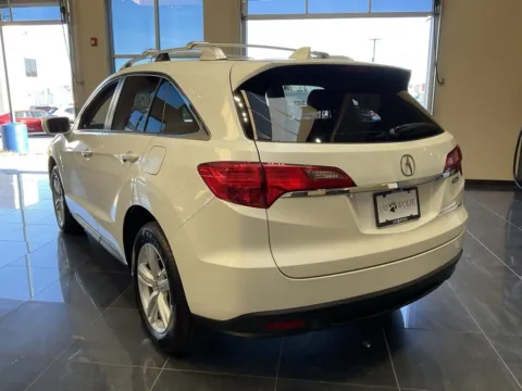 More photos of 2014 Acura RDX Tech Pkg at Jay Wolfe Acura, MO