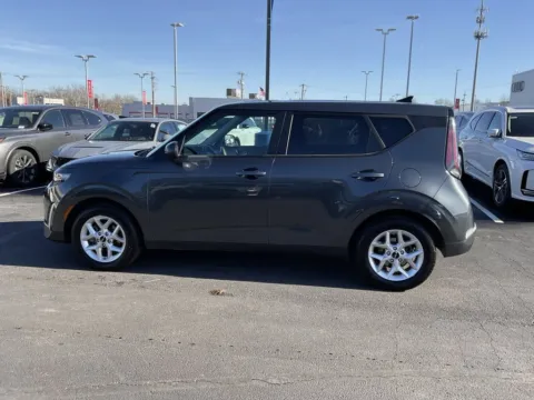 More photos of 2023 Kia Soul LX at Jay Wolfe Acura, MO