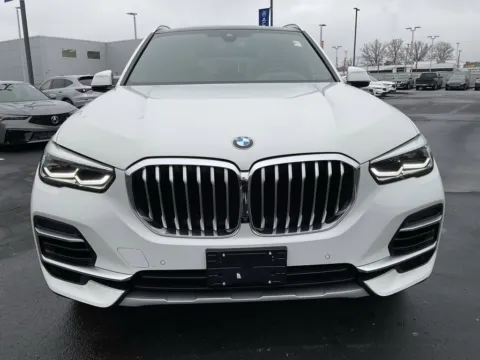 Photos of 2022 BMW X5 xDrive40i for sale in Kansas City, MO at Jay Wolfe Acura