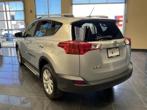 More photos of 2014 Toyota RAV4 Limited at Jay Wolfe Acura, MO