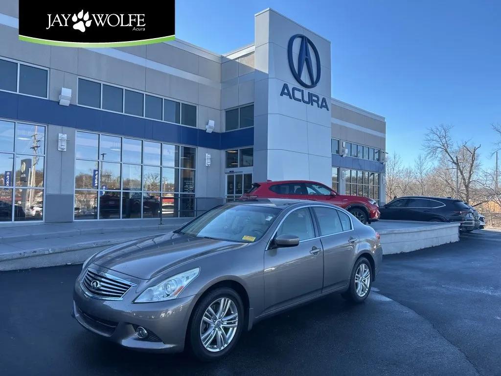 Beige 2012 INFINITI G37 Sedan x for sale in Kansas City, MO