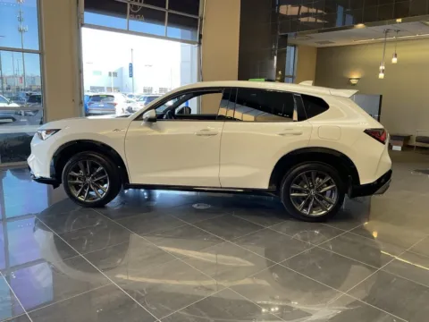 More photos of 2025 Acura ADX w/A-Spec Package at Jay Wolfe Acura, MO