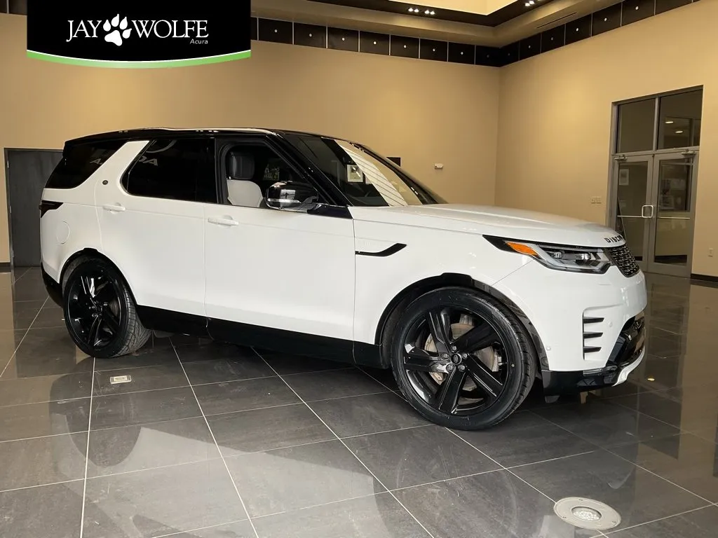 2023 Land Rover Discovery S R-Dynamic for sale in Kansas City, MO