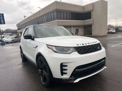 More photos of 2023 Land Rover Discovery S R-Dynamic at Jay Wolfe Acura, MO