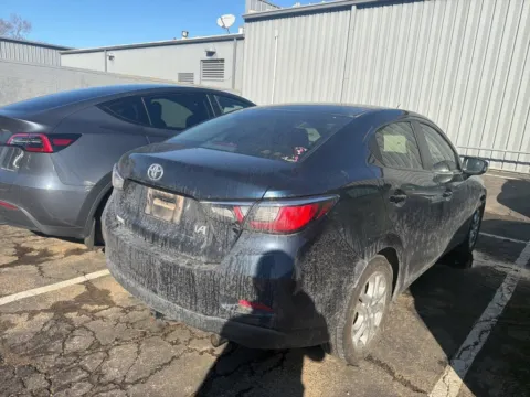 More photos of 2018 Toyota Yaris iA at Jay Wolfe Acura, MO