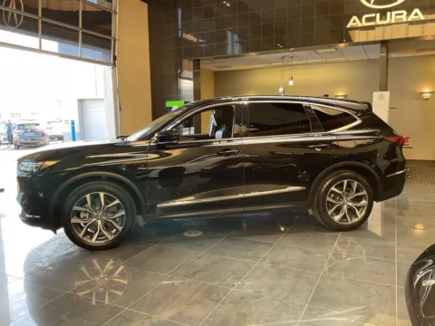 More photos of 2023 Acura MDX w/Technology Package at Jay Wolfe Acura, MO